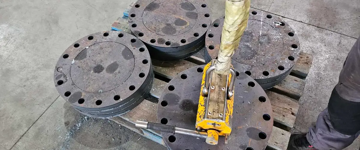Fiber laser cutting sheet metal at the Metal Art plant in Doljevac, Serbia